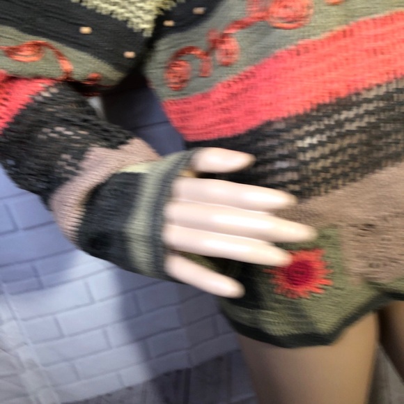 Colorful Crochet Button-Up Cardigan - Picture 6 of 9